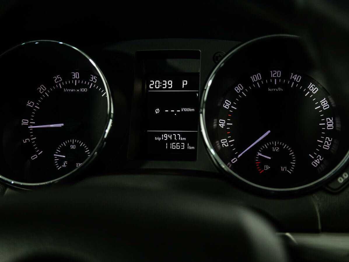 Купить Skoda Yeti с пробегом. Фото: #9