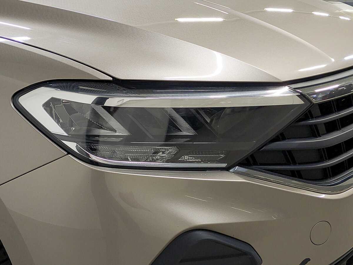 Купить Volkswagen Polo с пробегом. Фото: #10