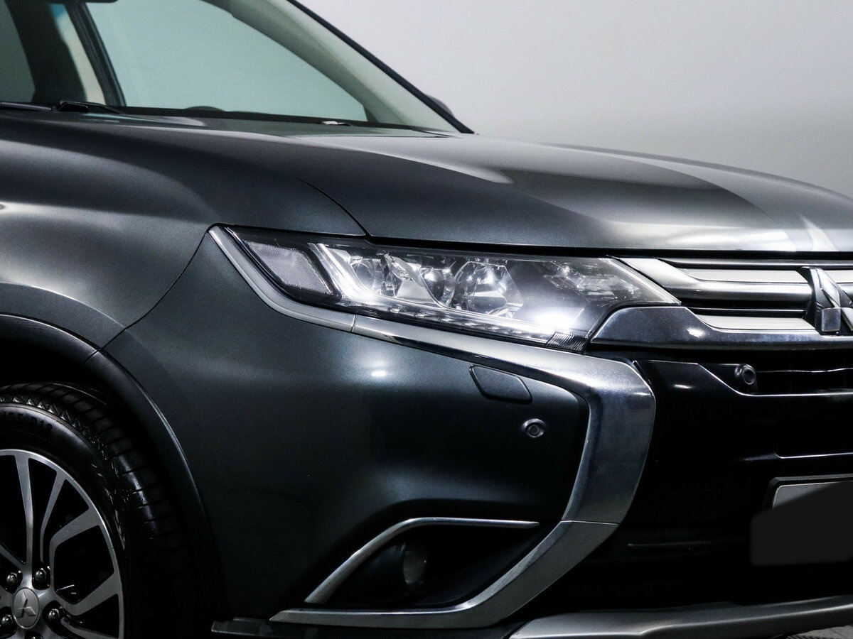 Купить Mitsubishi Outlander с пробегом. Фото: #12