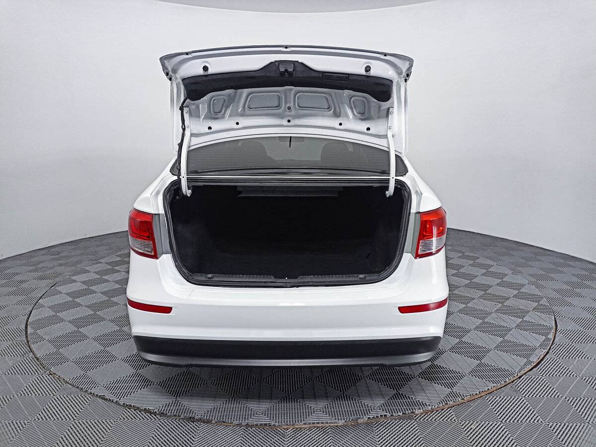 Купить Kia Rio с пробегом. Фото: #9