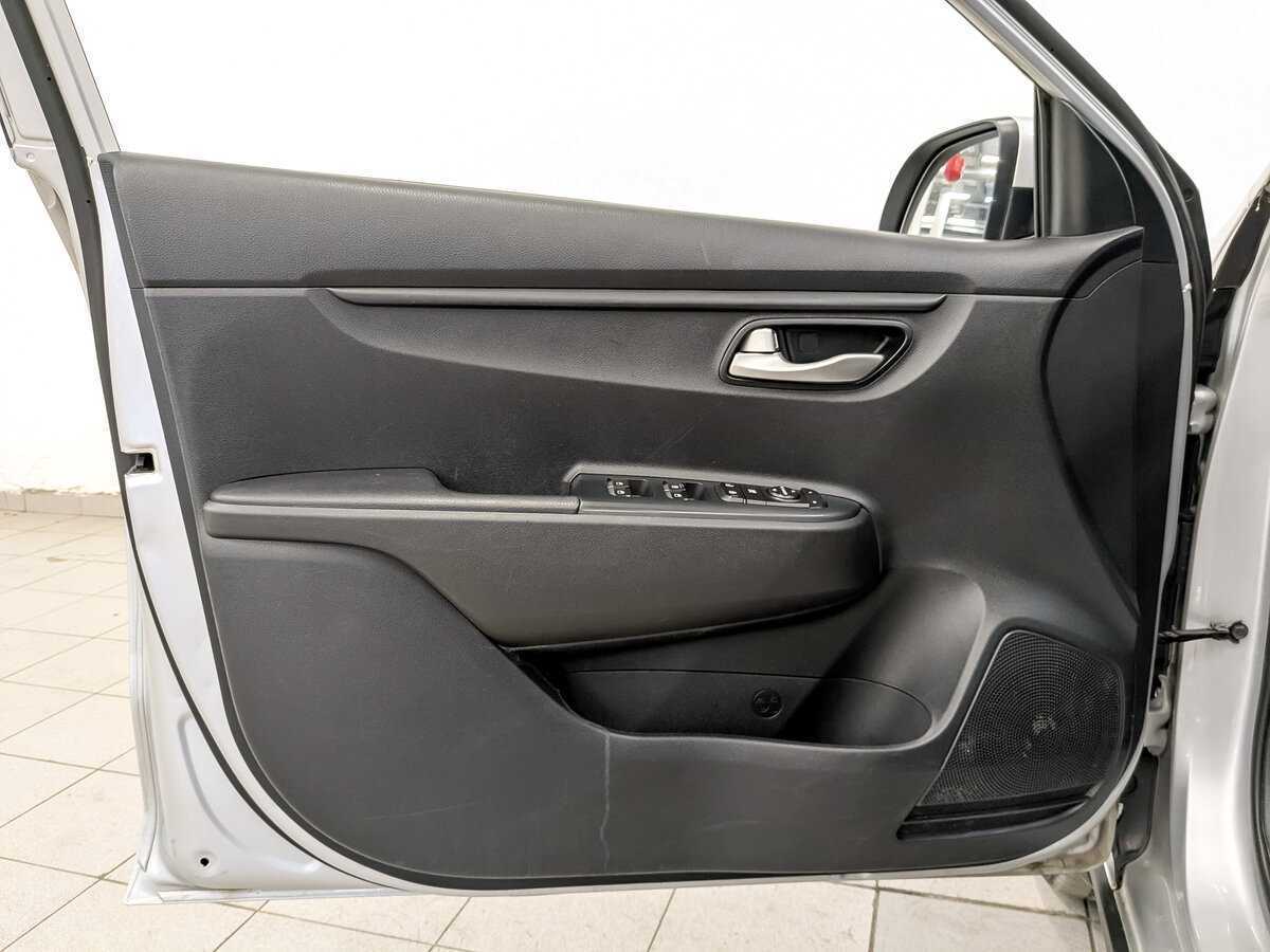Купить Kia Rio с пробегом. Фото: #18