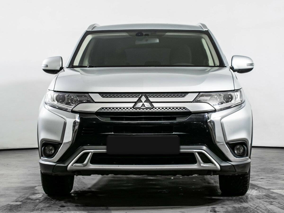 Купить Mitsubishi Outlander с пробегом. Фото: #1