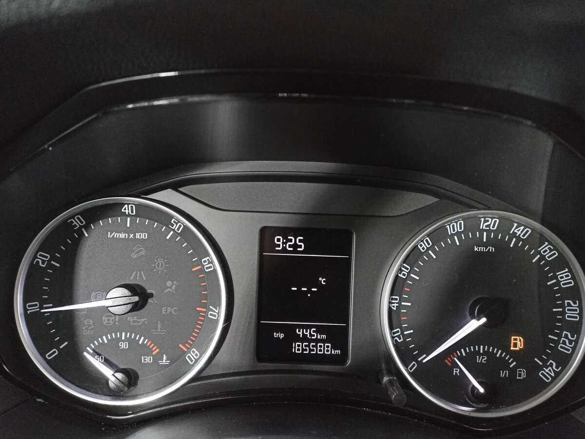 Купить Skoda Octavia с пробегом. Фото: #8