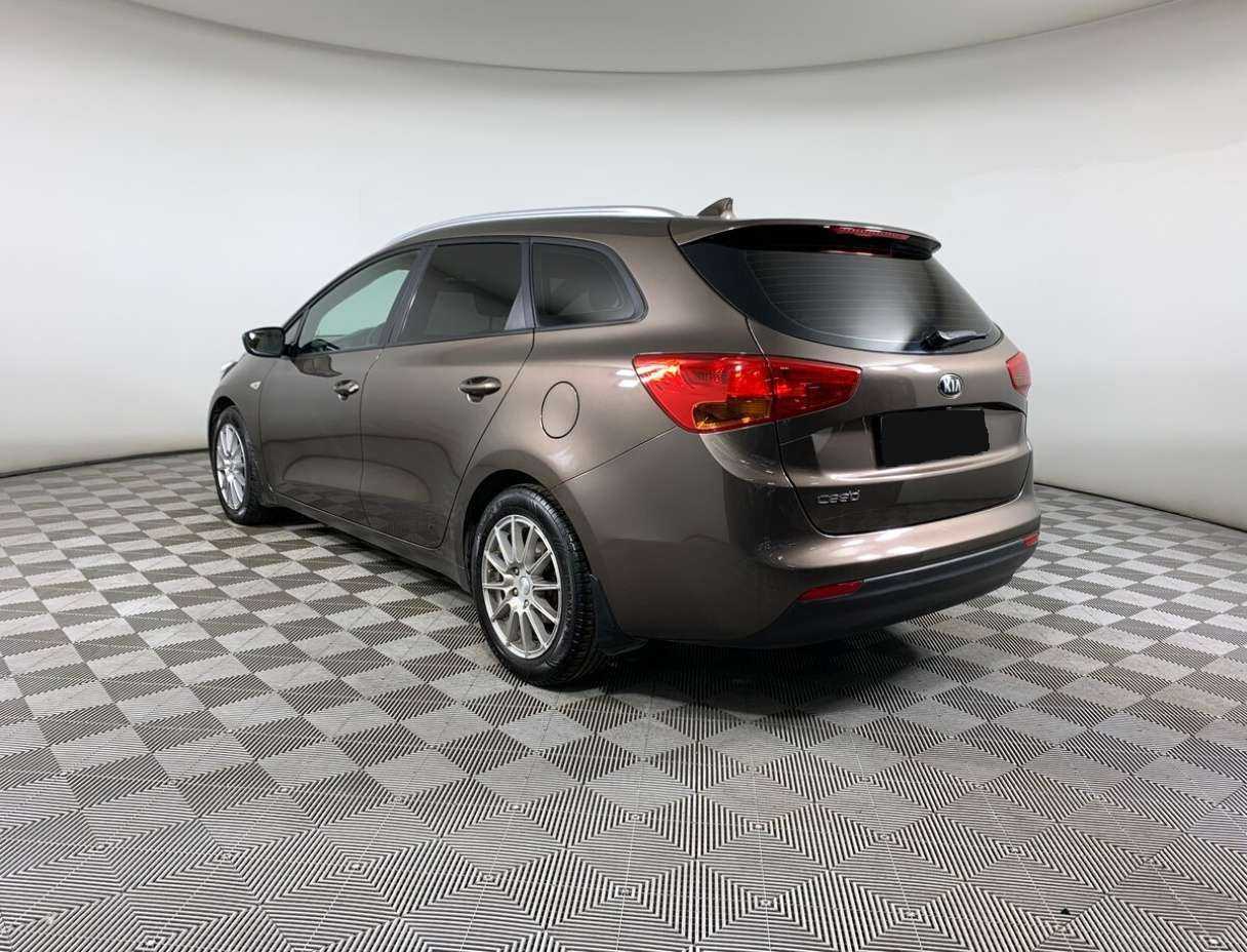 Купить Kia Ceed с пробегом. Фото: #6