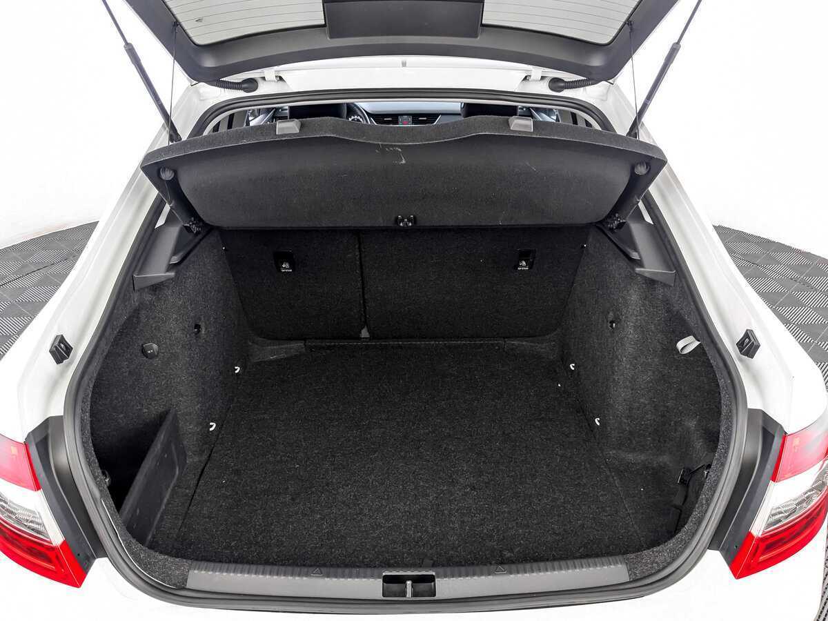 Купить Skoda Octavia с пробегом. Фото: #9