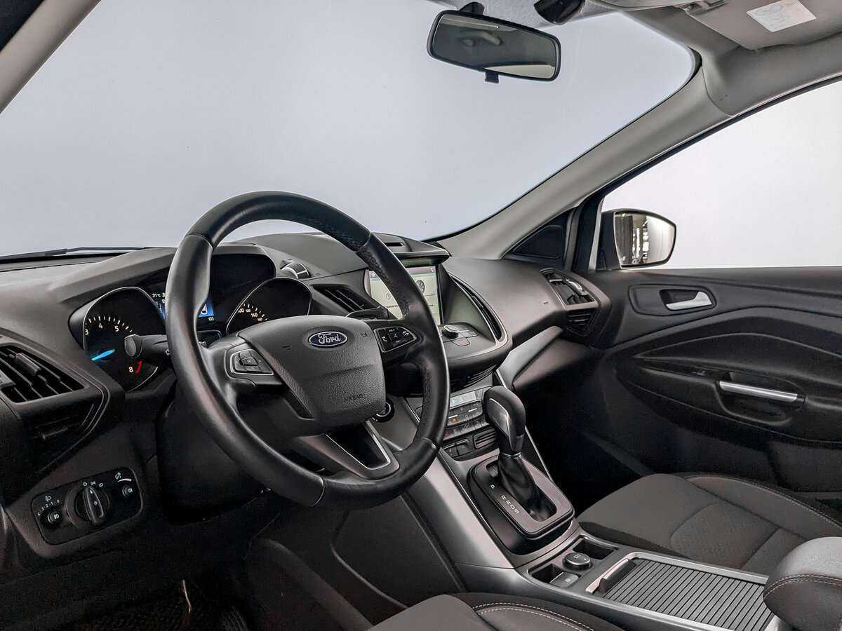 Купить Ford Kuga с пробегом. Фото: #15