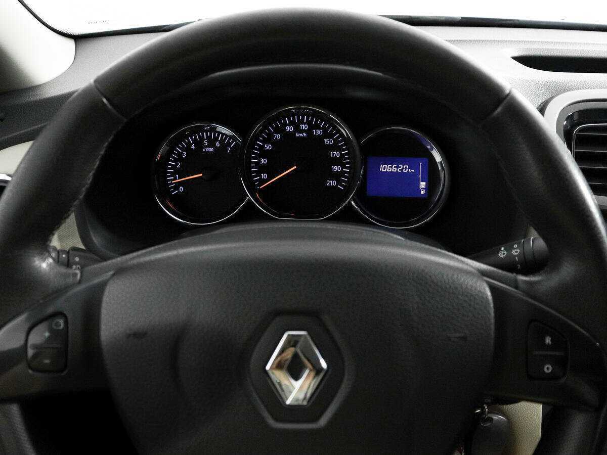 Купить Renault Logan с пробегом. Фото: #16