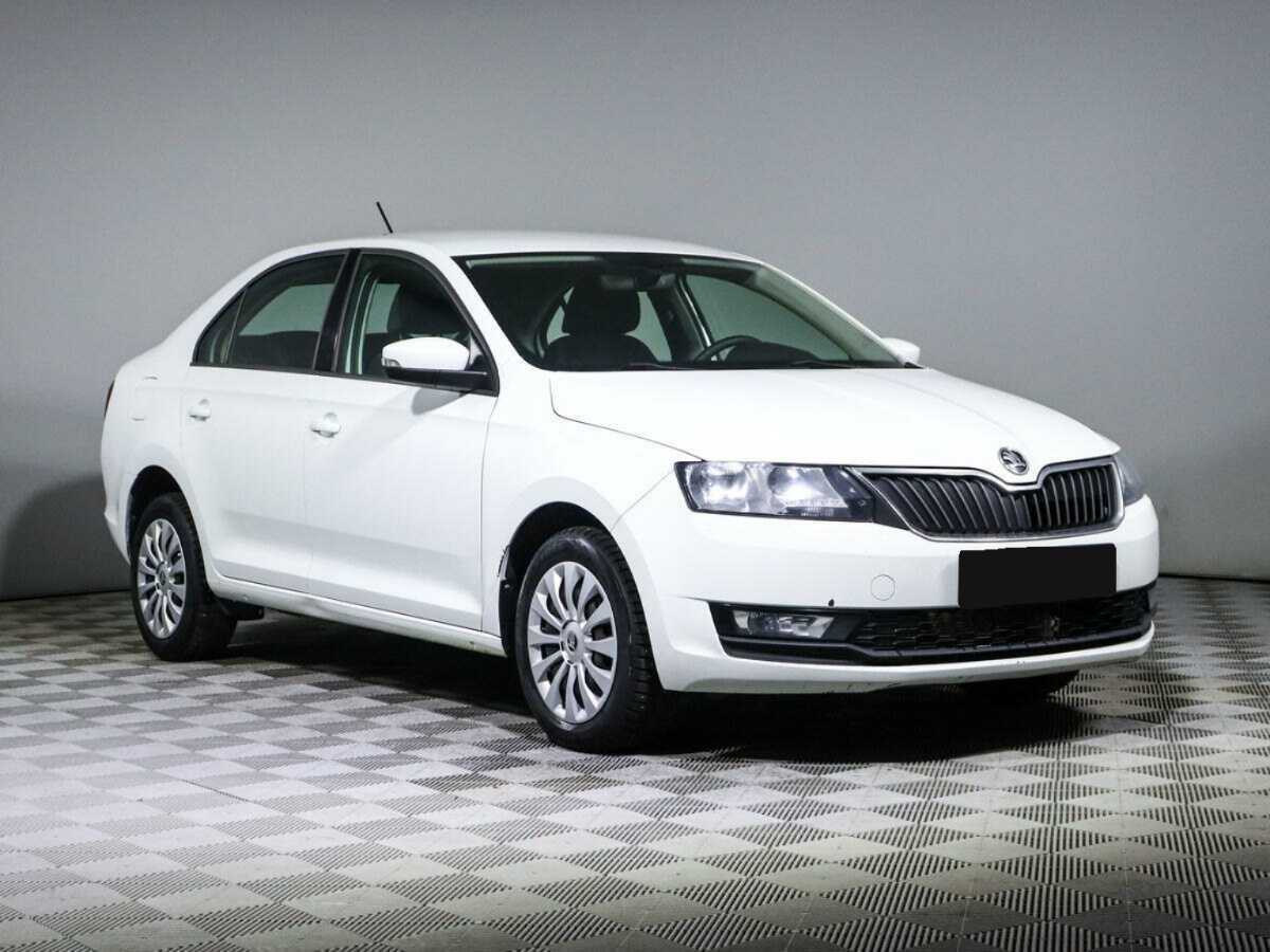 Купить Skoda Rapid с пробегом. Фото: #2