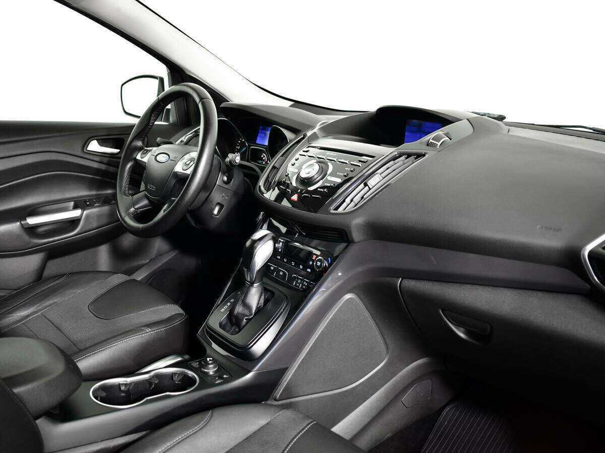 Купить Ford Kuga с пробегом. Фото: #8