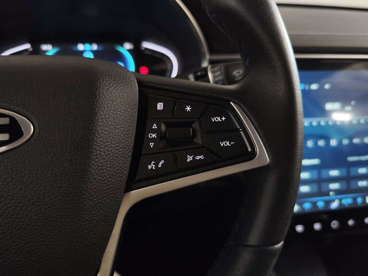 Купить JAC J7 с пробегом. Фото: #17