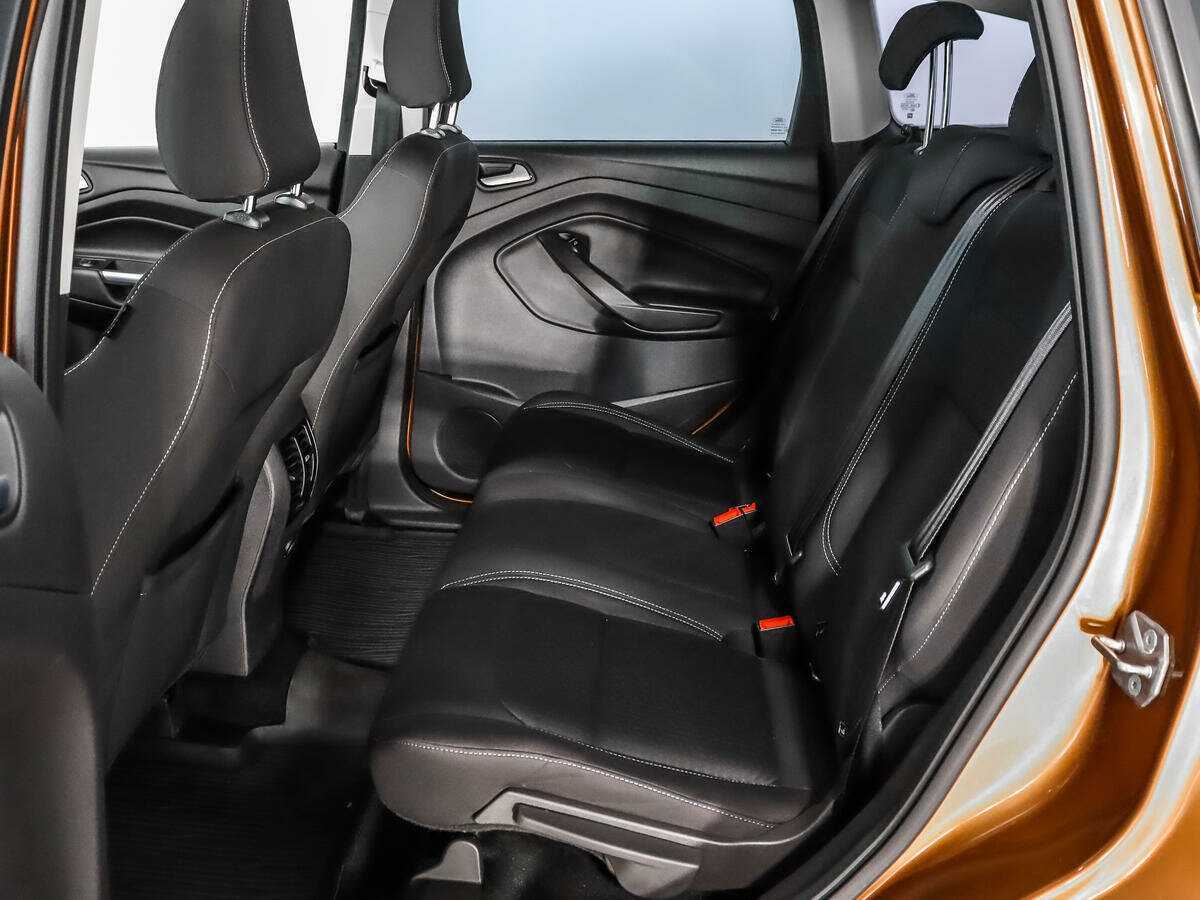 Купить Ford Kuga с пробегом. Фото: #10