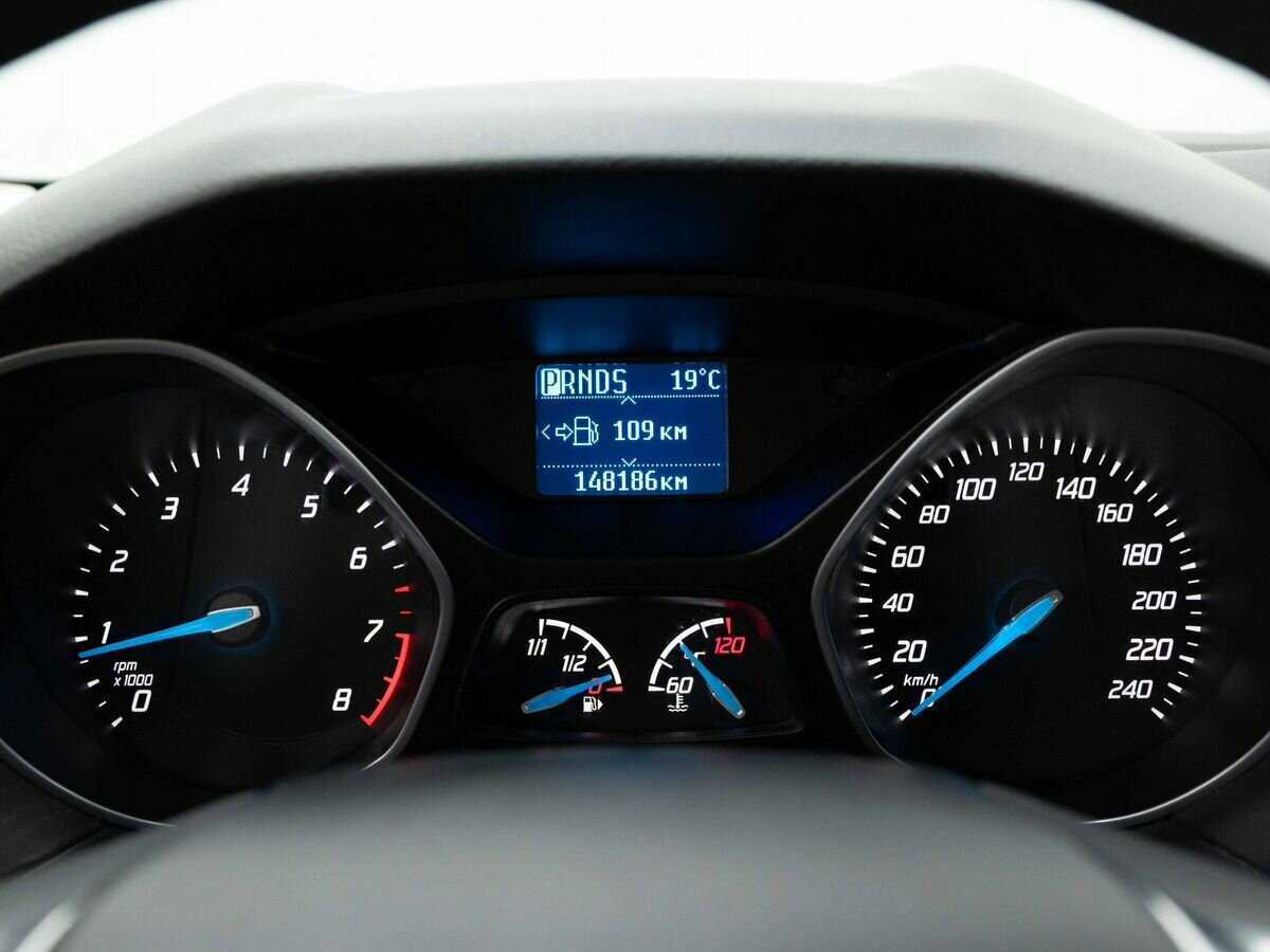 Купить Ford Focus с пробегом. Фото: #15