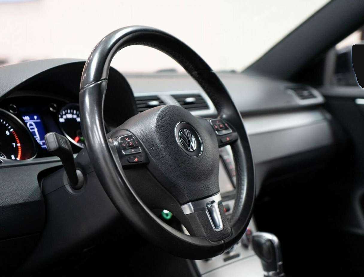 Купить Volkswagen Passat с пробегом. Фото: #6