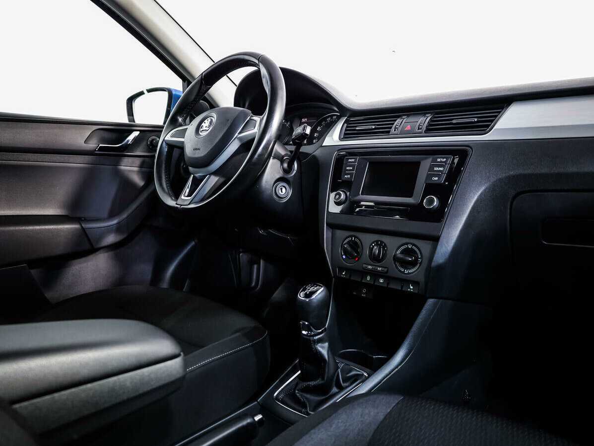 Купить Skoda Rapid с пробегом. Фото: #7