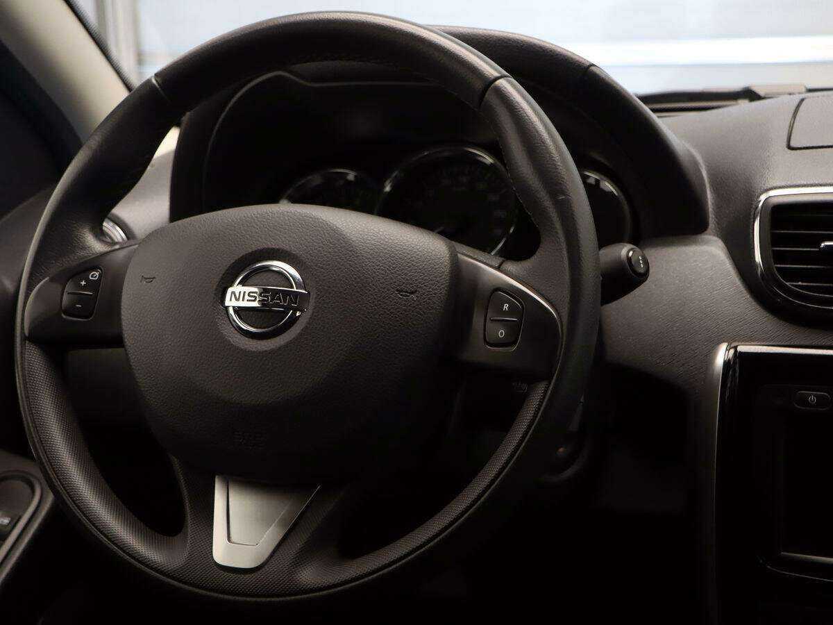 Купить Nissan Terrano с пробегом. Фото: #8
