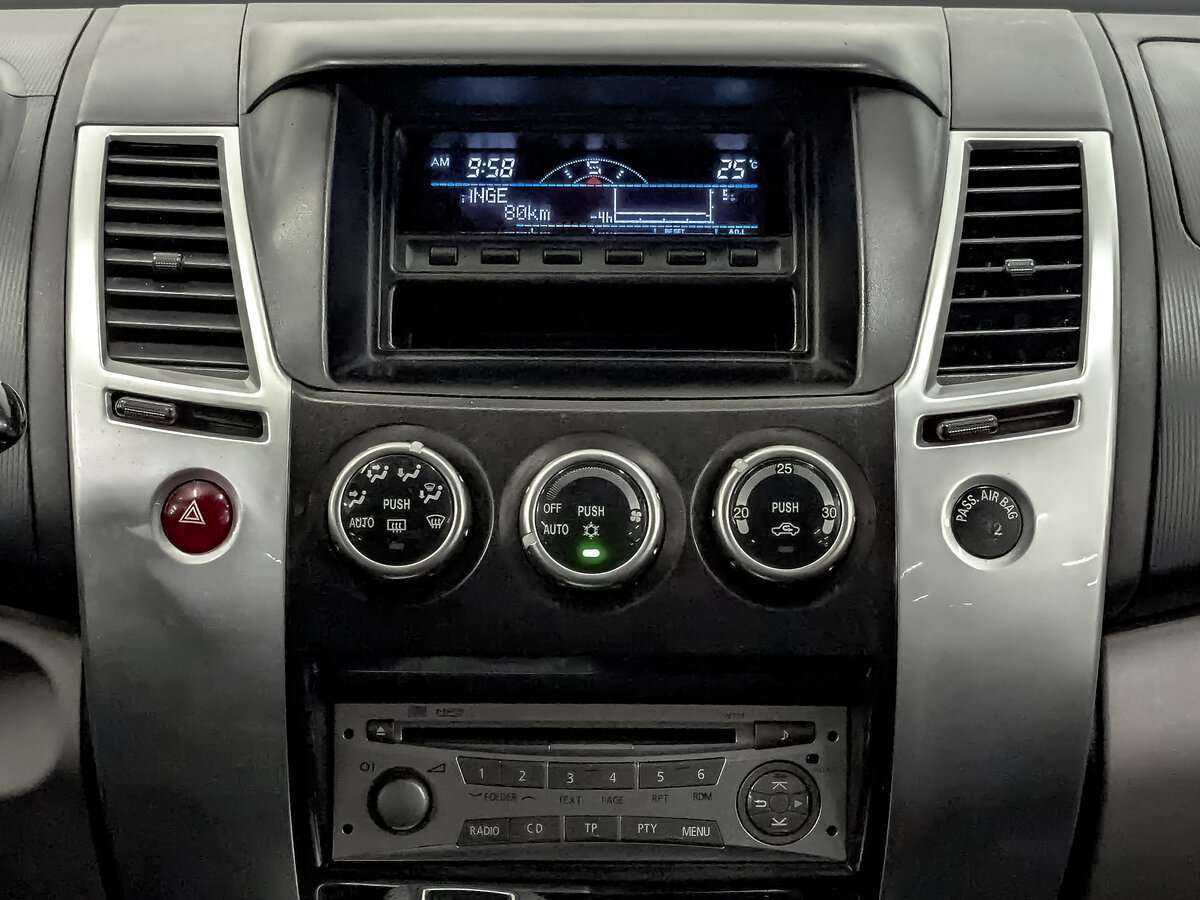 Купить Mitsubishi Pajero Sport с пробегом. Фото: #12