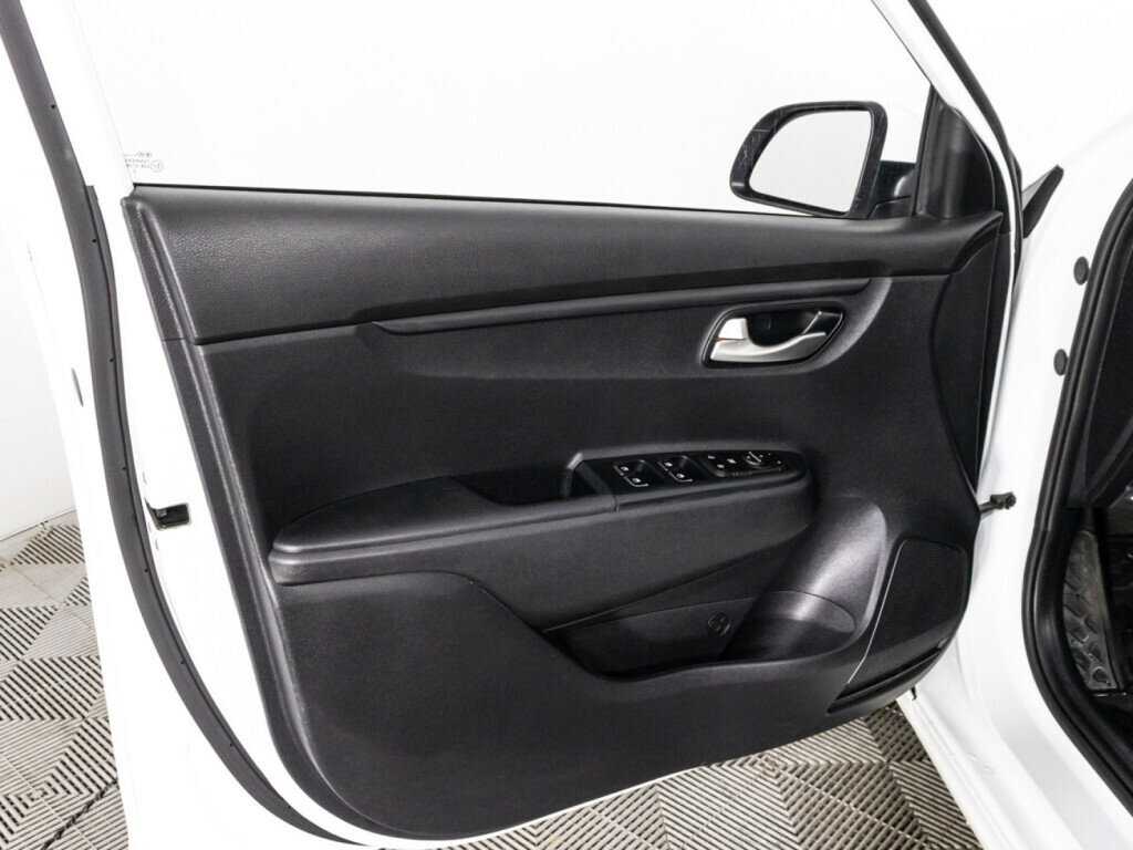 Купить Kia Rio с пробегом. Фото: #23