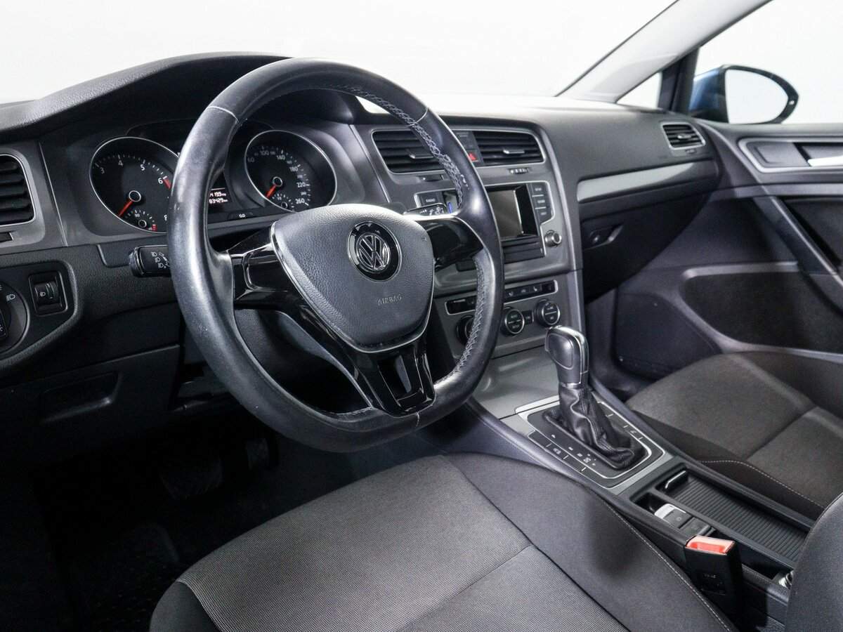 Купить Volkswagen Golf с пробегом. Фото: #12