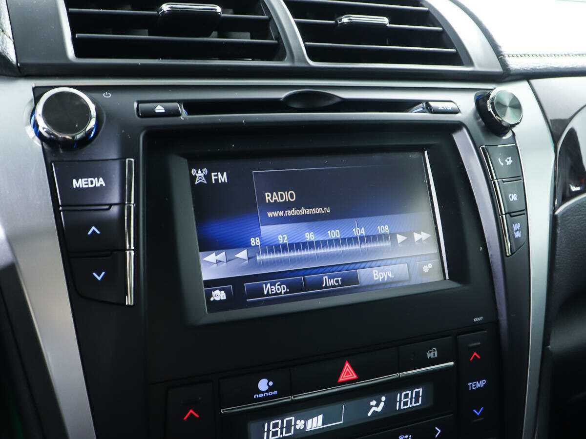 Купить Toyota Camry с пробегом. Фото: #18