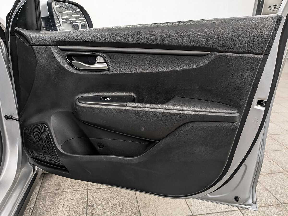 Купить Kia Rio с пробегом. Фото: #24