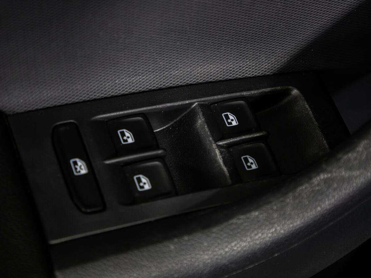 Купить Skoda Rapid с пробегом. Фото: #16