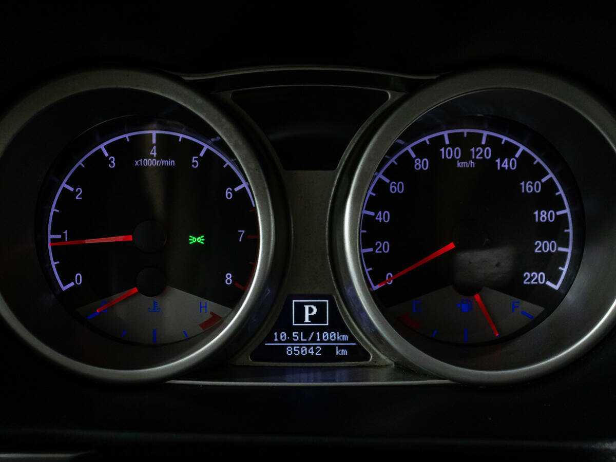 Купить Geely Emgrand X7 с пробегом. Фото: #11