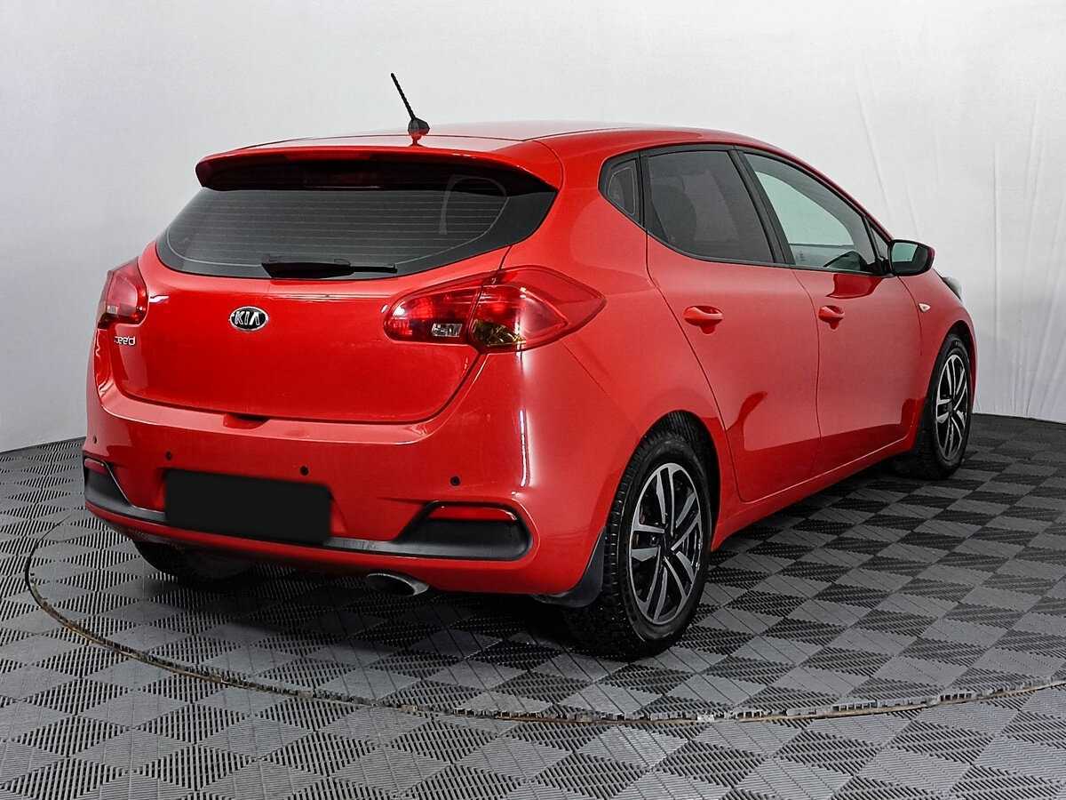 Купить Kia Ceed с пробегом. Фото: #4
