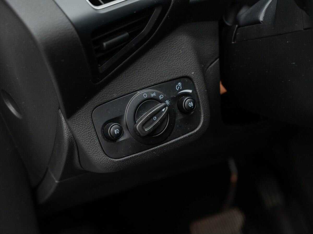 Купить Ford Kuga с пробегом. Фото: #16