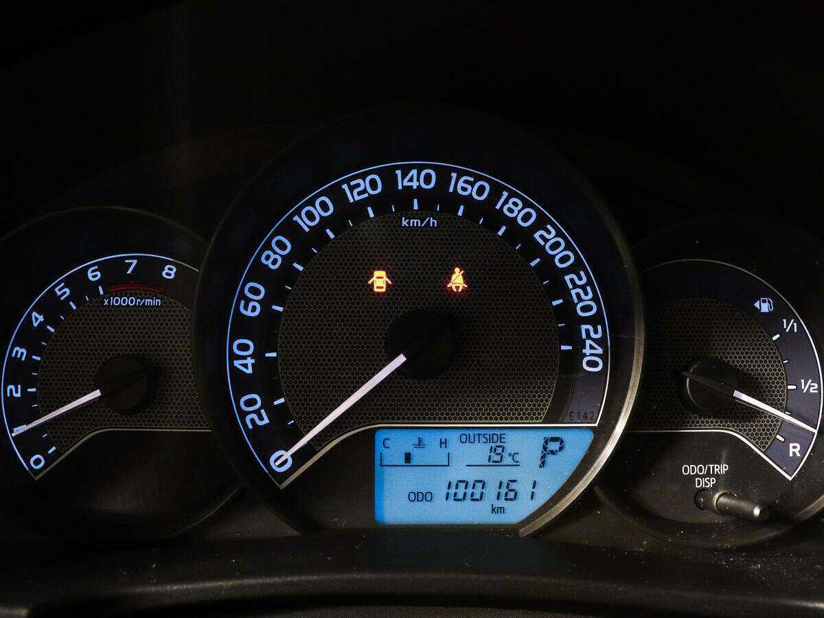 Купить Toyota Corolla с пробегом. Фото: #7