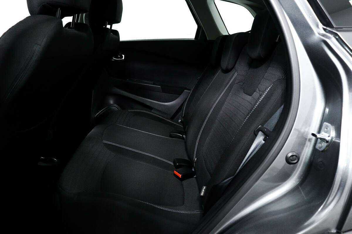 Купить Renault Kaptur с пробегом. Фото: #11