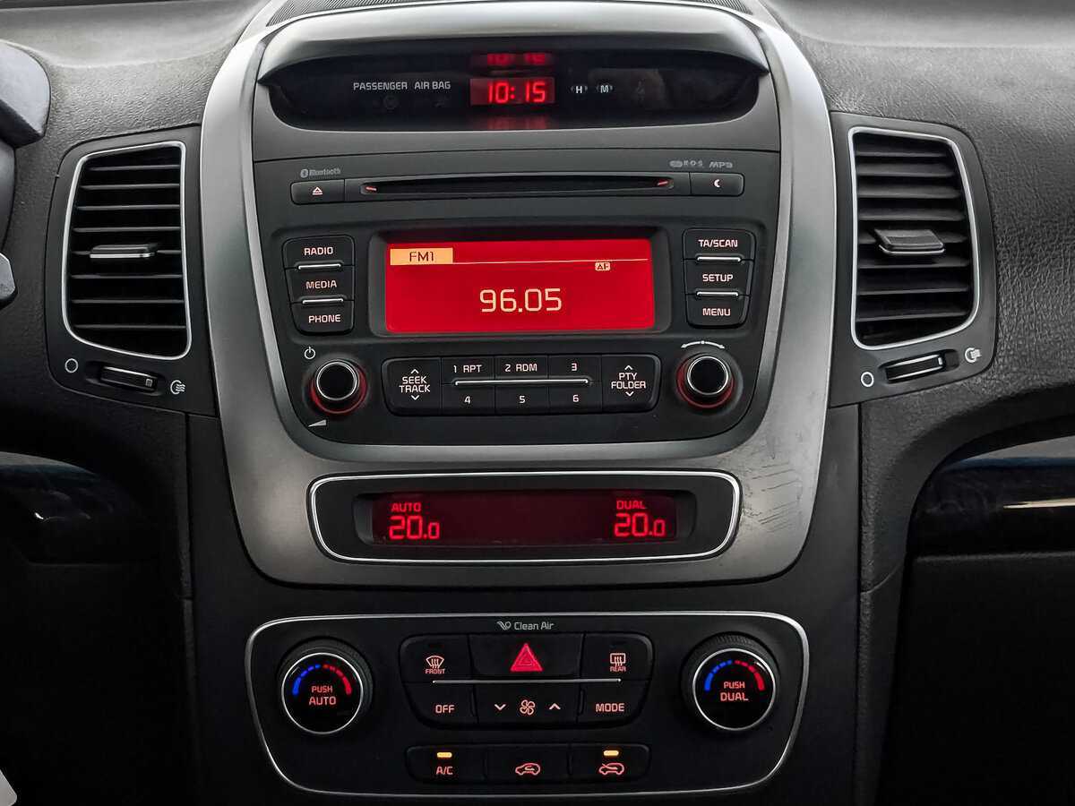 Купить Kia Sorento с пробегом. Фото: #16