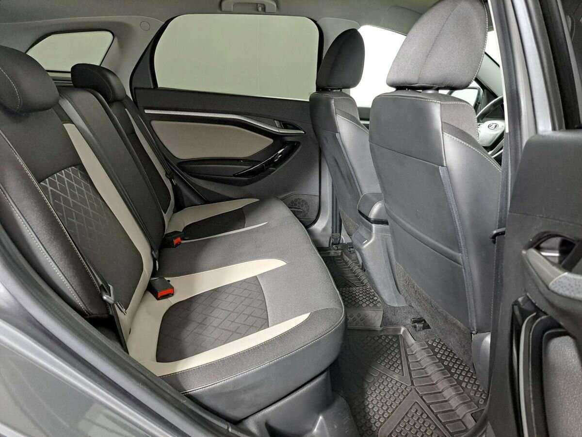 Купить Lada (ВАЗ) Vesta с пробегом. Фото: #9