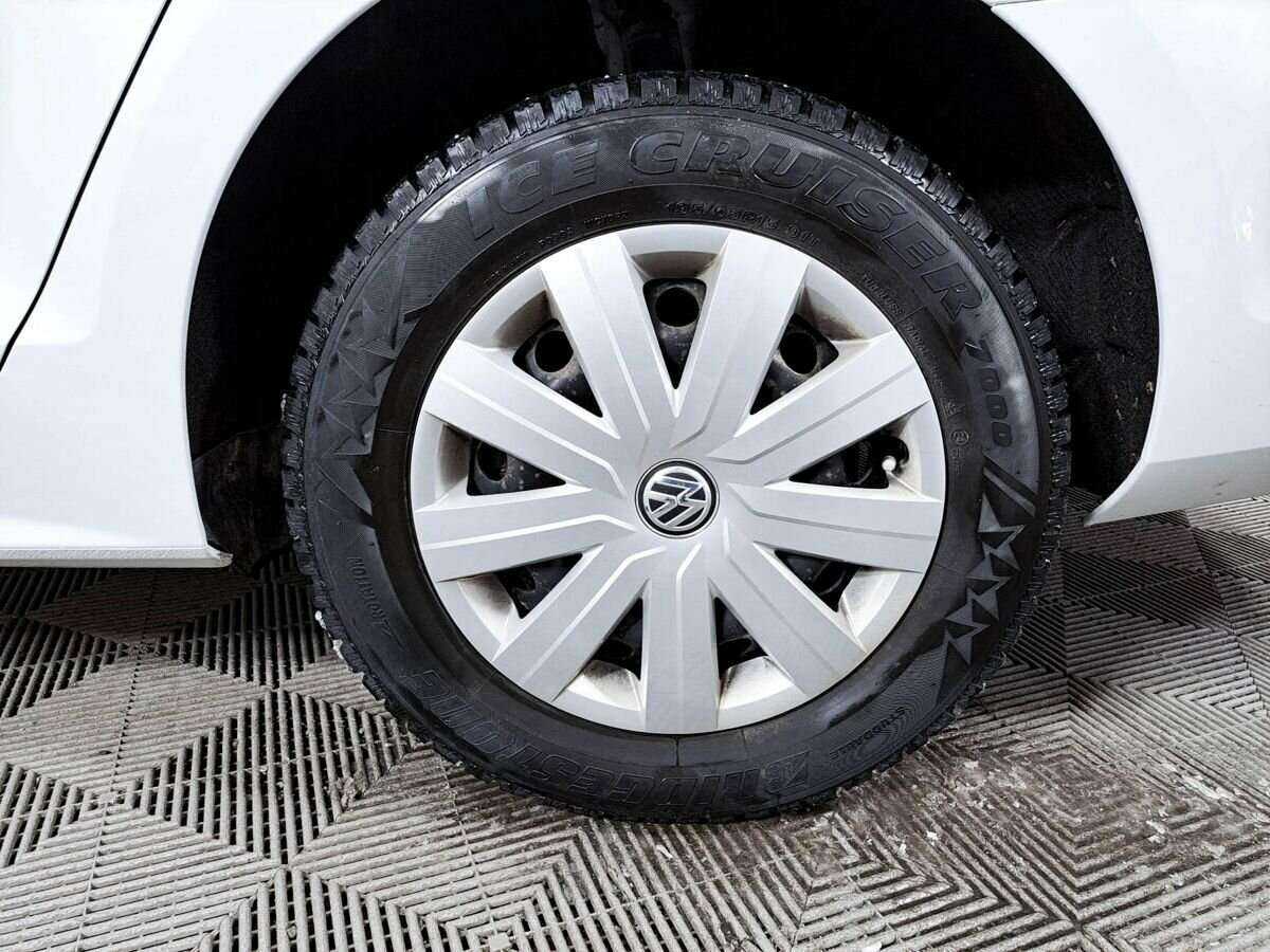 Купить Volkswagen Jetta с пробегом. Фото: #17
