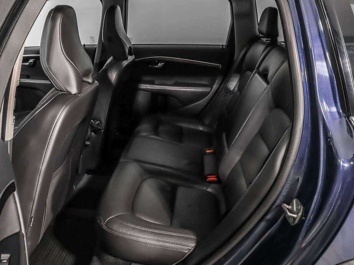 Купить Volvo XC70 с пробегом. Фото: #12