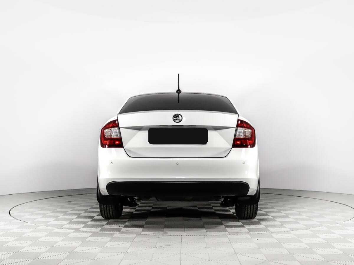 Купить Skoda Rapid с пробегом. Фото: #5