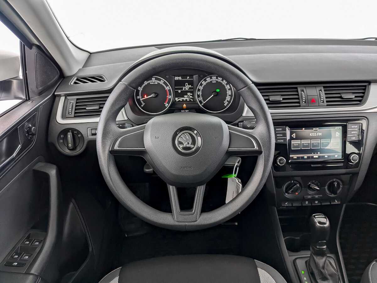 Купить Skoda Rapid с пробегом. Фото: #16
