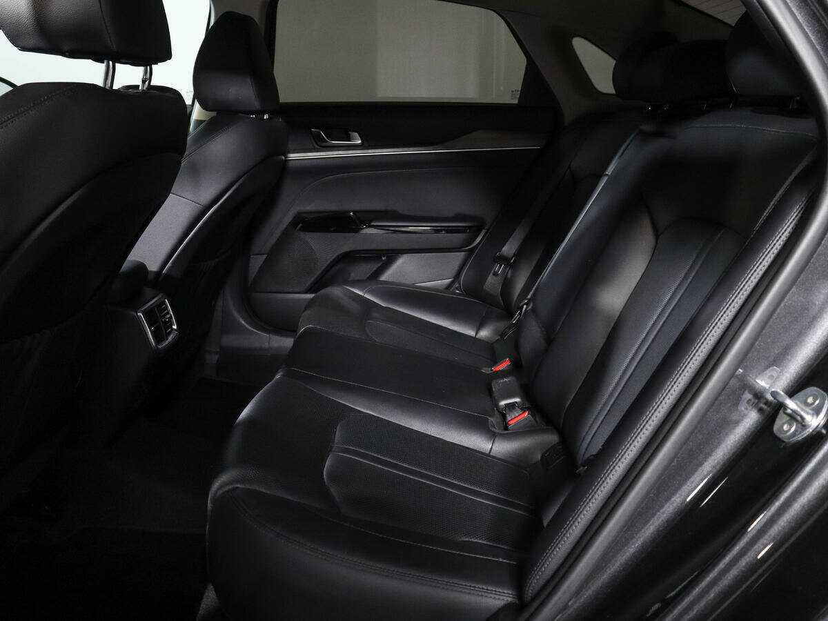 Купить Kia K5 с пробегом. Фото: #7