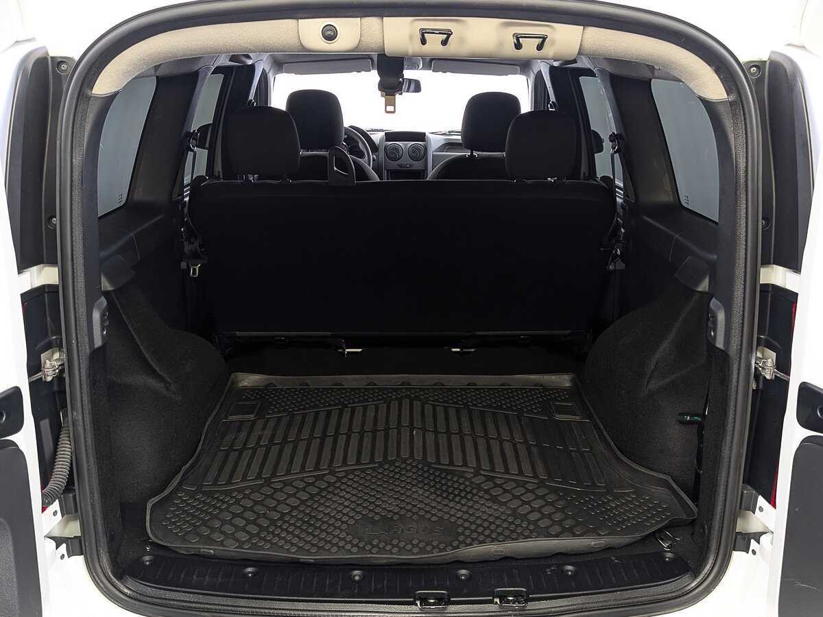 Купить Lada (ВАЗ) Largus с пробегом. Фото: #9