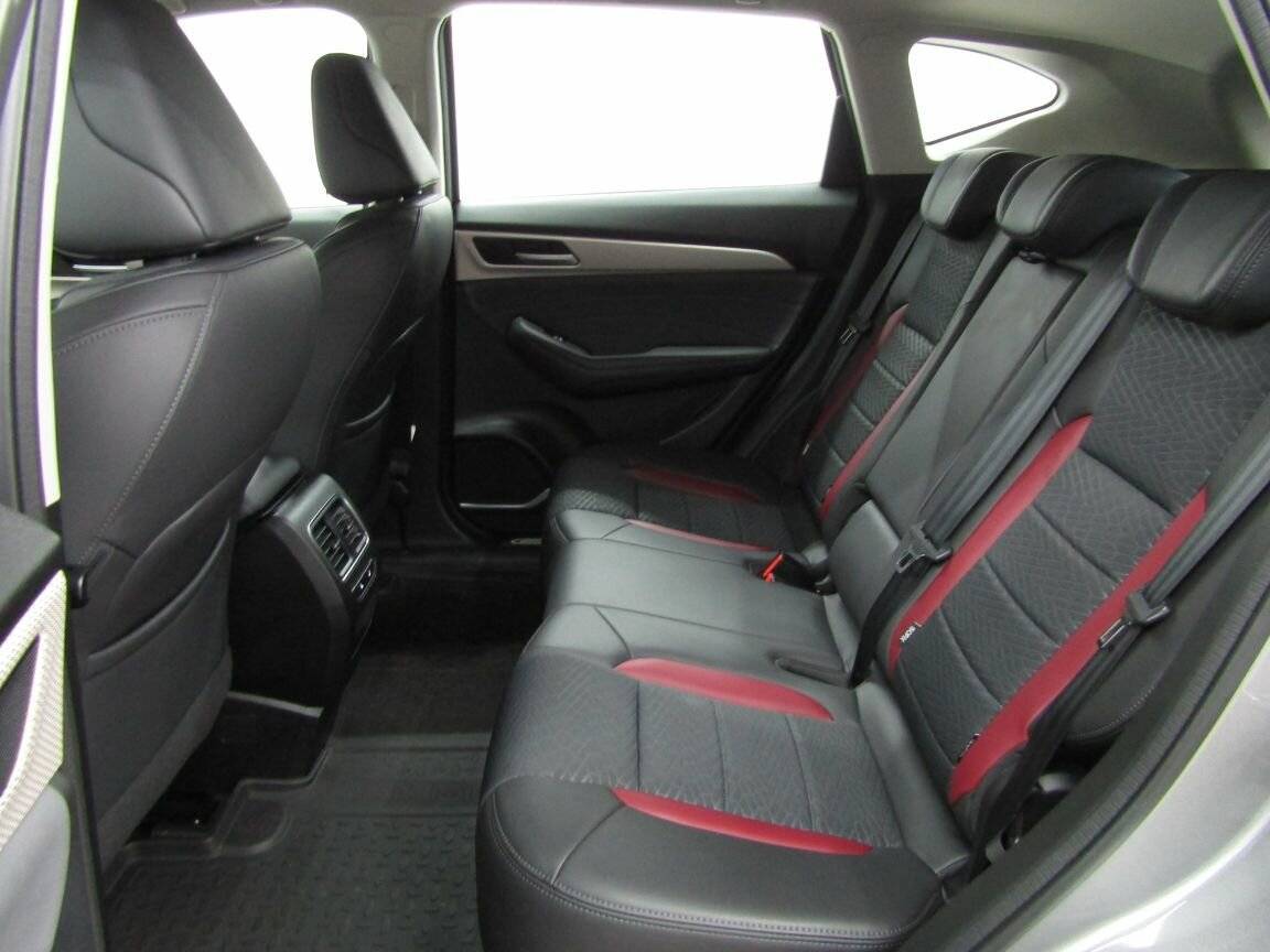 Купить Haval F7 с пробегом. Фото: #11