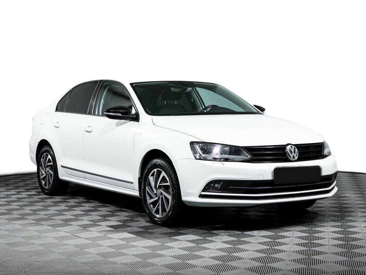 Купить Volkswagen Jetta с пробегом. Фото: #2