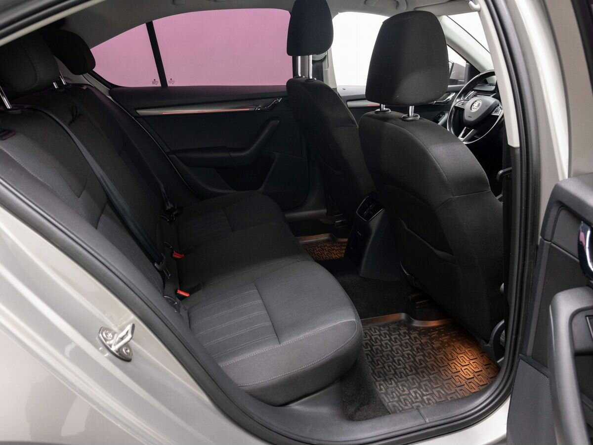 Купить Skoda Octavia с пробегом. Фото: #9