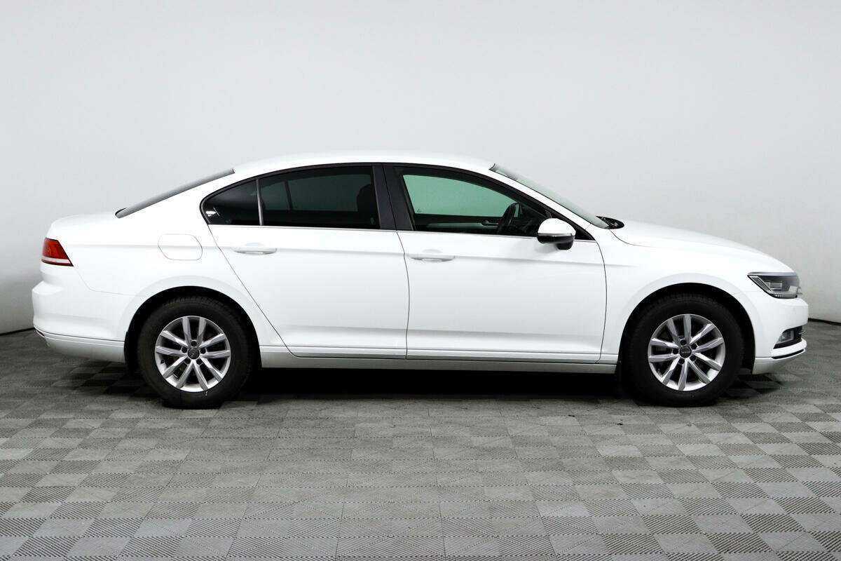 Купить Volkswagen Passat с пробегом. Фото: #3