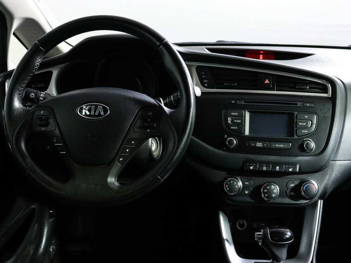 Купить Kia Ceed с пробегом. Фото: #11