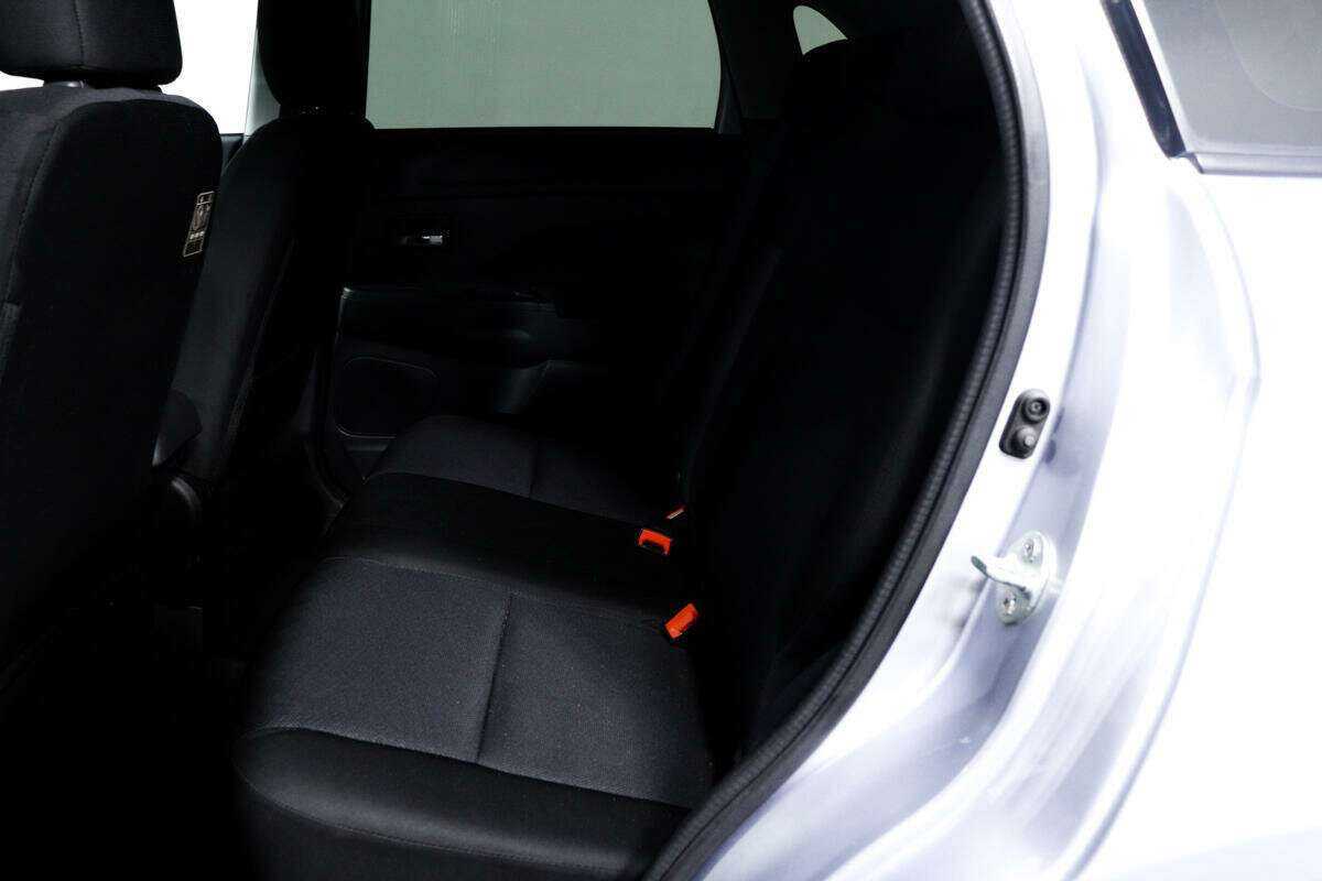 Купить Mitsubishi ASX с пробегом. Фото: #11