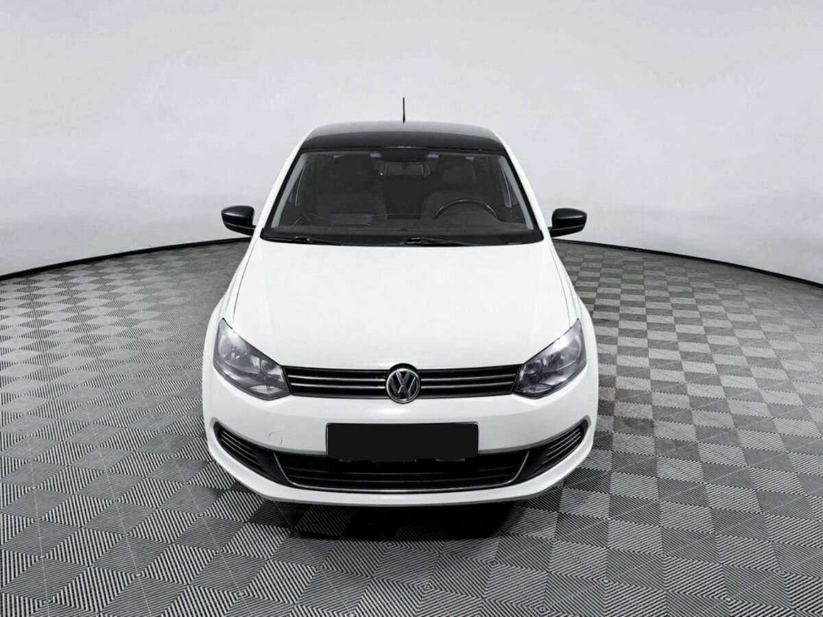 Купить Volkswagen Polo с пробегом. Фото: #1