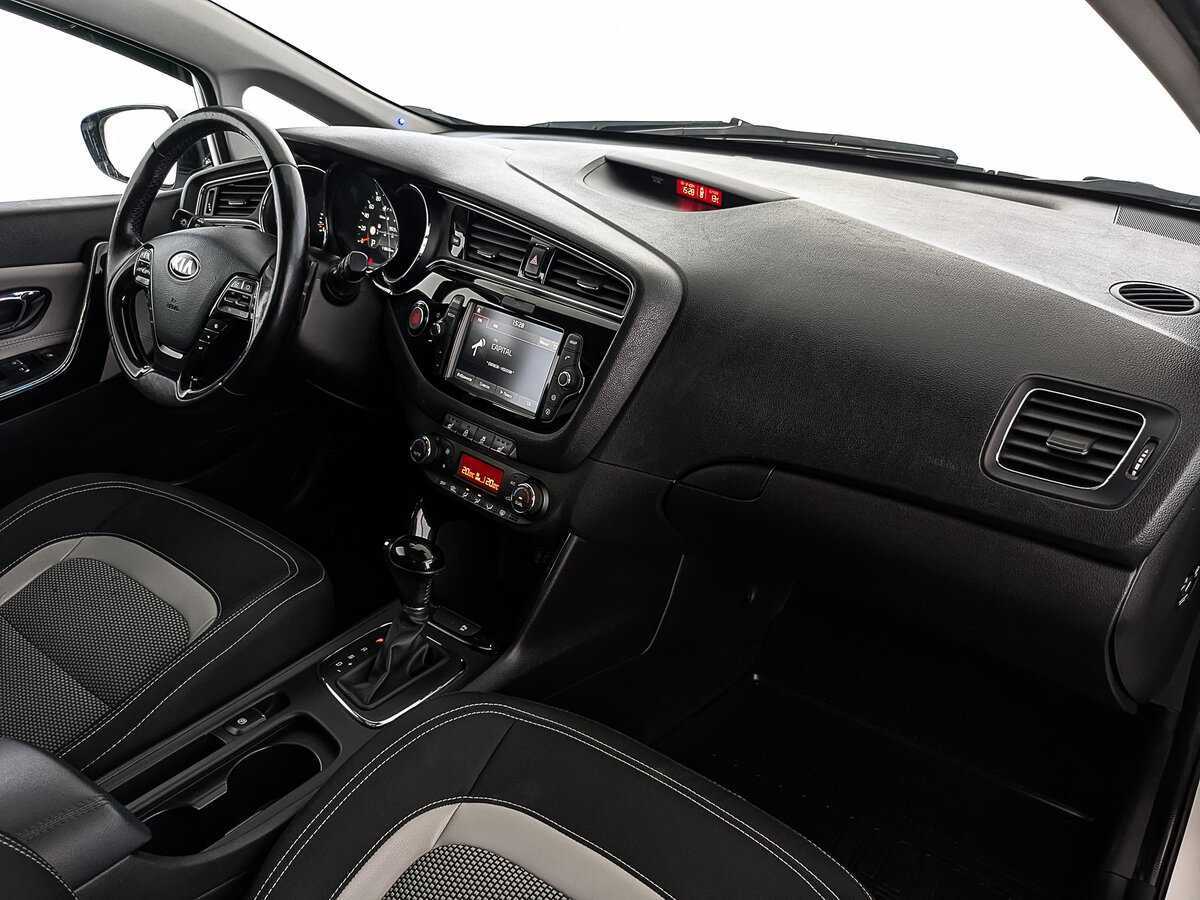 Купить Kia Ceed с пробегом. Фото: #12
