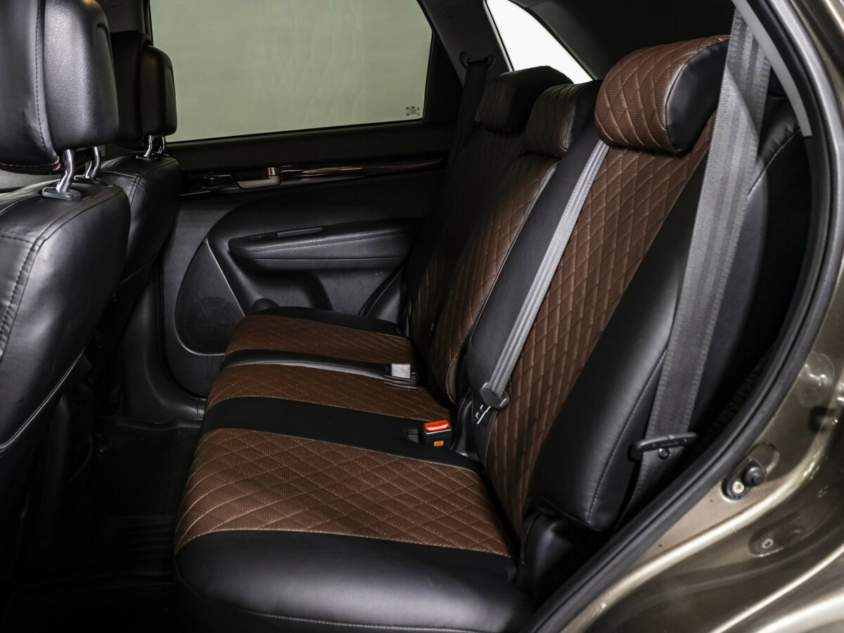 Купить Kia Sorento с пробегом. Фото: #10
