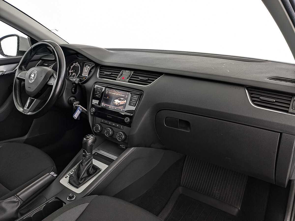 Купить Skoda Octavia с пробегом. Фото: #12