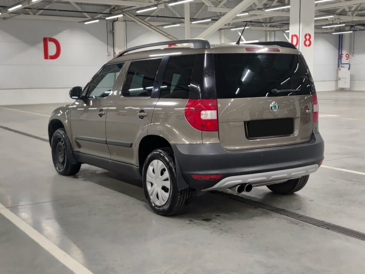 Купить Skoda Yeti с пробегом. Фото: #6