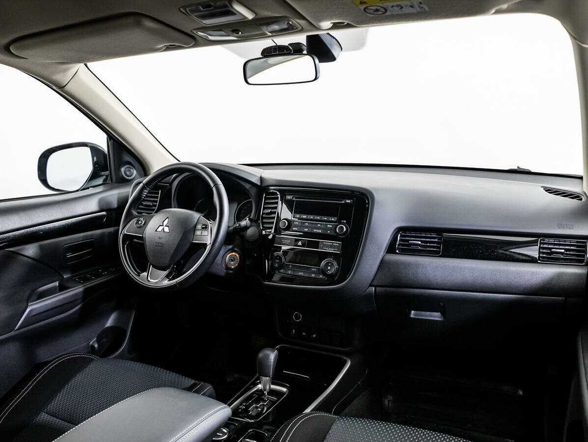 Купить Mitsubishi Outlander с пробегом. Фото: #6